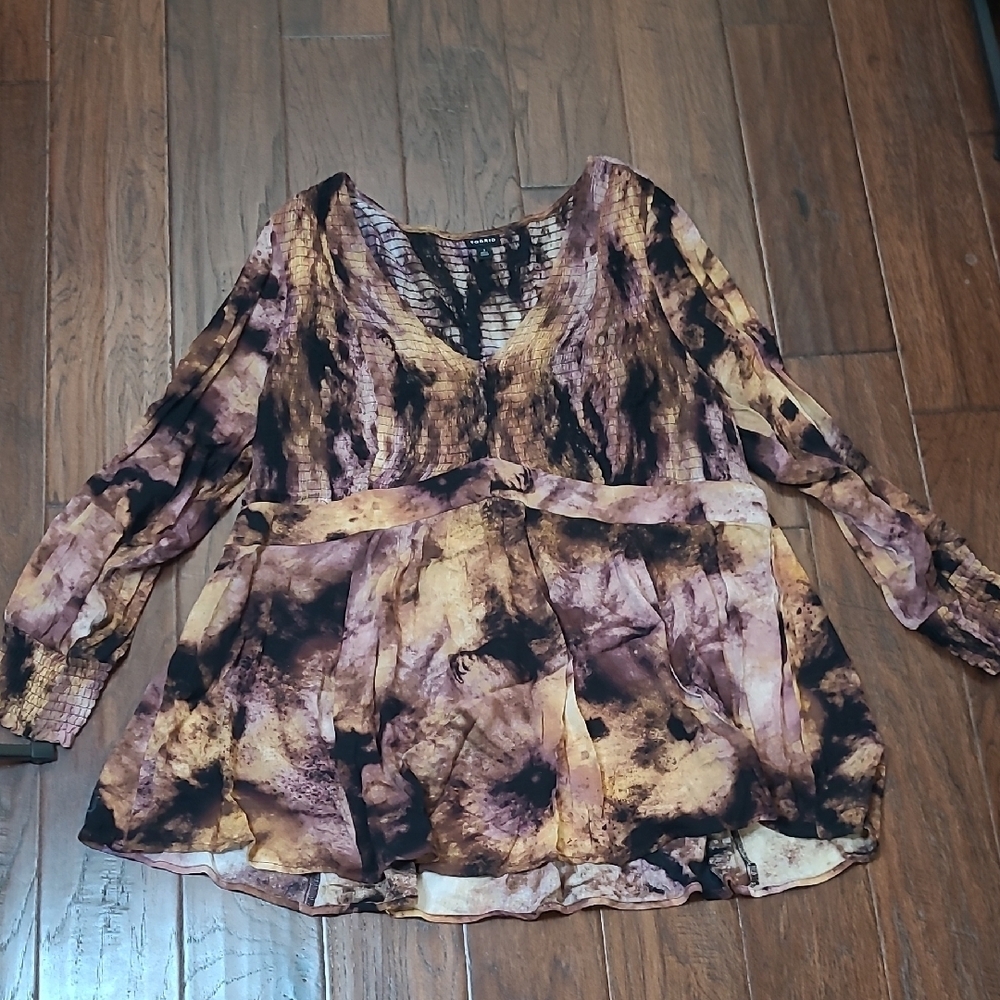 Torrid Abstract Tie-Dye Blouse in Earth Tones with Smocked Detail size 3 (3X)